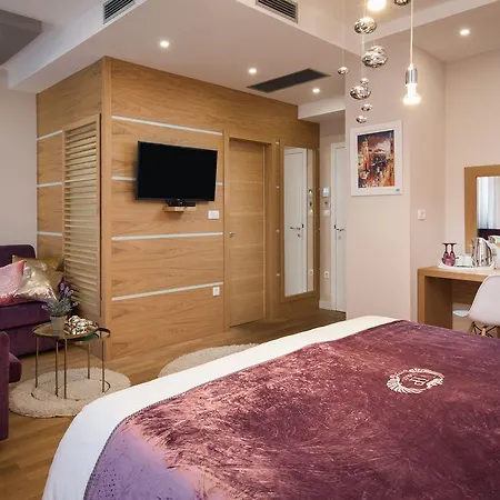 Vip 4*
