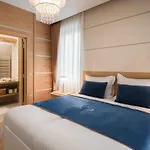 krevet i doručak Vip 4*