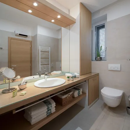 Vip לינה וארוחת בוקר ספליט